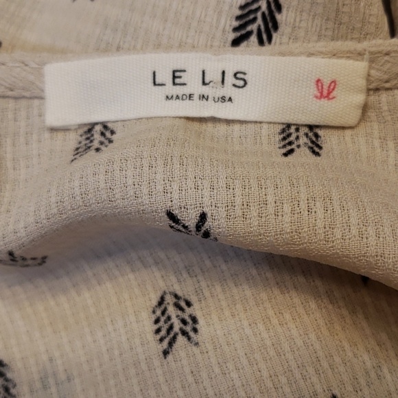 Le Lis Scoop Neck Loose Top Tan EUC Large USA Made Tie Up Sleeves - Picture 5 of 9